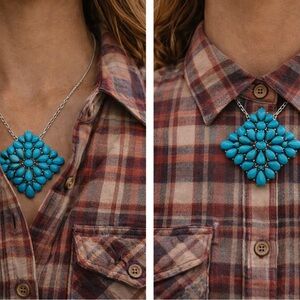 paparazzi Bright Turquoise Teardrop Cluster Necklace